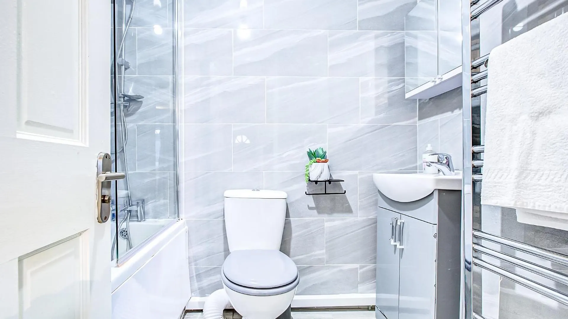 City Comfort Apartment London